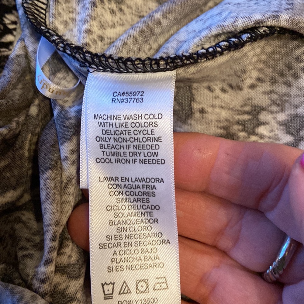 Laundry By Shelli Segal Python Print Surplus Top - image 5